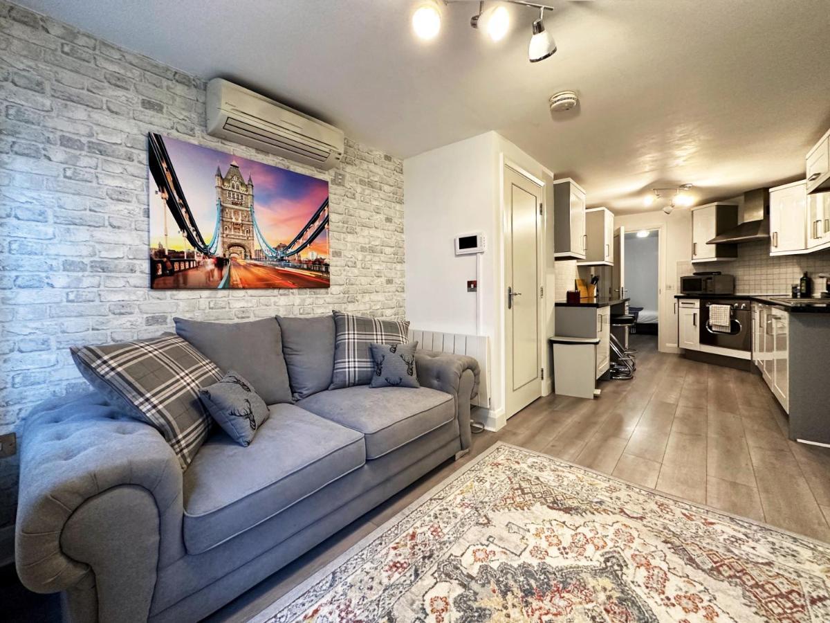Chic Apartment In Mayfair Λονδίνο Εξωτερικό φωτογραφία